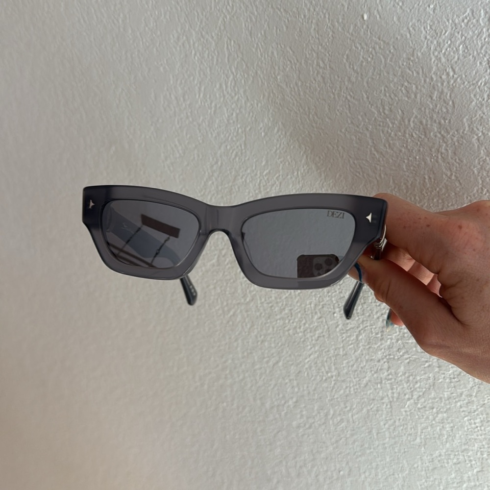 DEZI Stacked Sunglasses - Picture 3 of 6